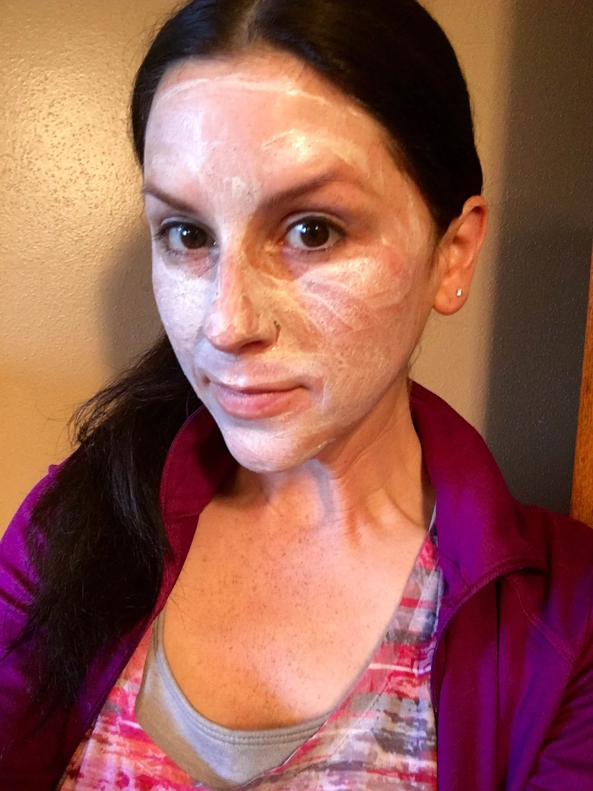 KEY INGREDIENTS - Kaolin Clay:Clay minerals draw impurities, improve skin tone, and tighten pores for smoother firmer skin. - Plant Stem Cells:Naturally decreases the level of pro-aging toxins and works to soother the skin, reduce redness, and improve evenness. - Spirulina:A botanical stimulant full of vitamins that hydrates the skins surface and contributes to tissue regeneration of the skin. - CoQ10:Lessens the appearance of wrinkles by reducing free radical damage and stimulating health collagen production. - Hibiscus & Cranberry Fibers:Both lend their anti-aging properties to firm and reinforce the skin, helping to reduce the creation of new wrinkles. Please let us know how you're enjoying it and if you have any questions don't hesitate to reach out. We love hearing from you. :) Learn About the Brand The Roman Goddess of healing, Valentia, relied on nature’s gifts to heal the citizens of Umbria. Whether matriarchs seeking to maintain their youthful look or farmers seeking help for sun damaged skin, Valentia used berries, herbs, barks and other natural ingredients. We also rely on all natural ingredients due to their protective, preventative and corrective powers. Just like our namesake, Valentia Skin Care products have been formulated with natural and organic cosmetic ingredients that will repair and protect the skin. After performing extensive research into what skin care customers find most important, we found an overwhelming demand for skin care that is natural, free of toxins and paraben-free. Natural ingredients with an organic base have proven most effective at repairing skin damaged by sun or wind, preventing signs of aging such as wrinkles, dark spots, and reversing the effects of oxidative stress on the skin. *Shop Online: http://www.valentia.com Stay Stylish & Beautiful Chicago, Katie
