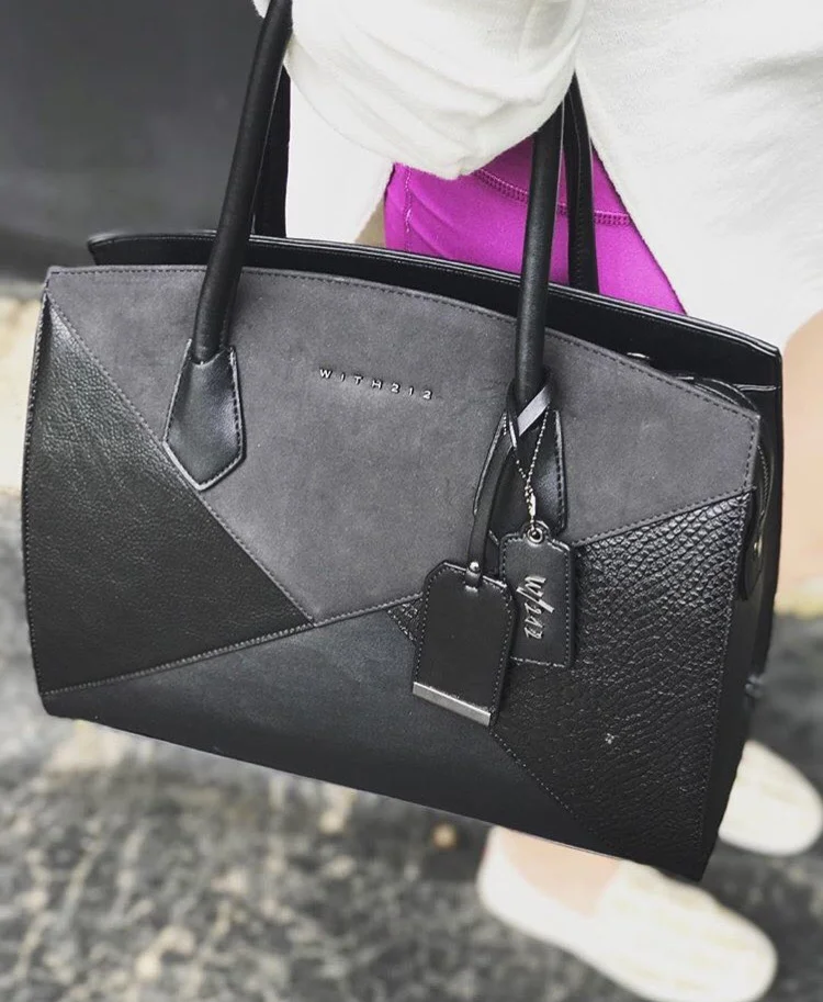 Who doesn't love getting a new bag every month?! Loving Ivory Clasp because for just $45/month they send me a handbag catered to my personal style with free shipping and free returns! Sign up now to start accessorizing!