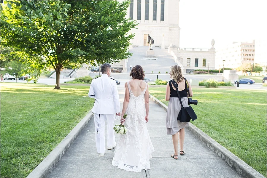 indiana-war-memorial-indianapolis-columbia-club-wedding-photographers_0778.jpg