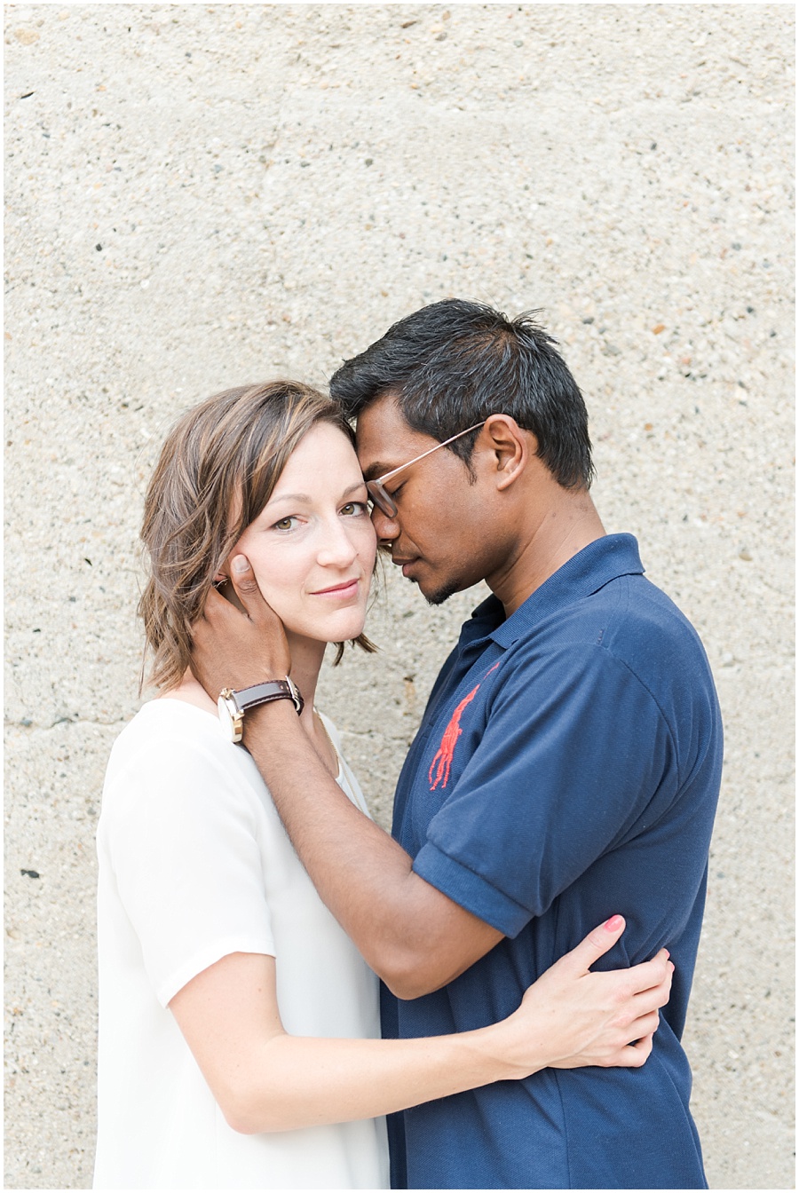 downtown-indianapolis-engagement-photographers_1180.jpg