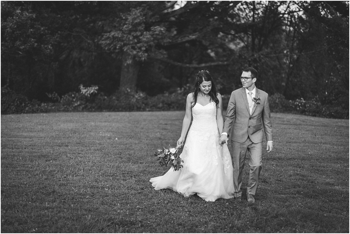 indianapolis-wedding-photographers-garden-terrace_1901.jpg