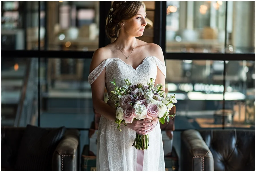 AMBASSADOR-HOUSE-FISHERS-PHOTOGRAPHERS-WEDDINGS_4080.jpg