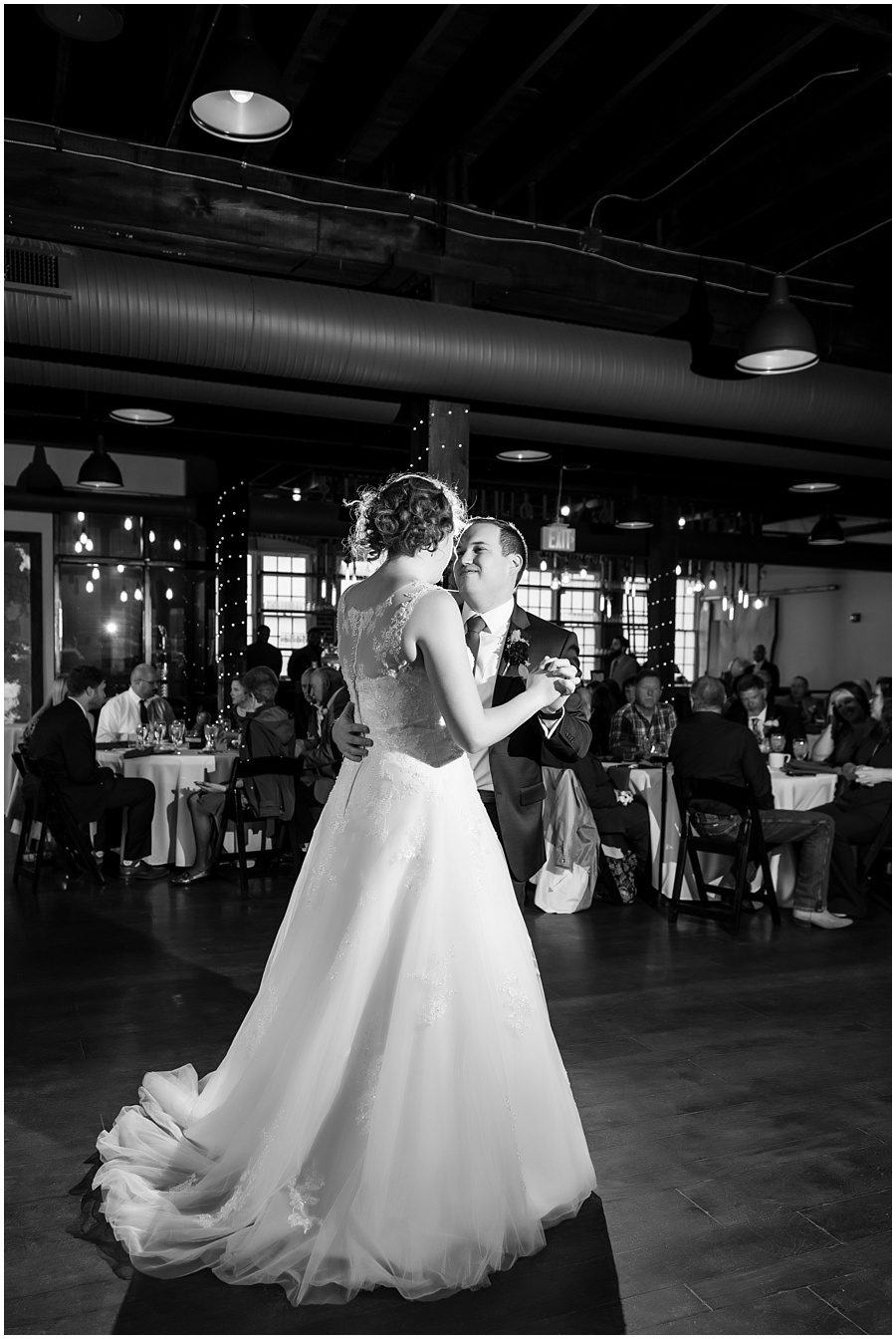 TINKER-HOUSE-INDIANAPOLIS-PHOTOGRAPHERS-WEDDINGS_4313.jpg
