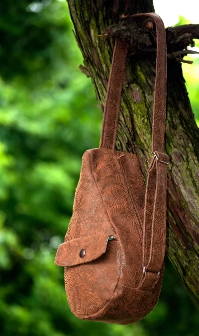 teardrop sling bag
