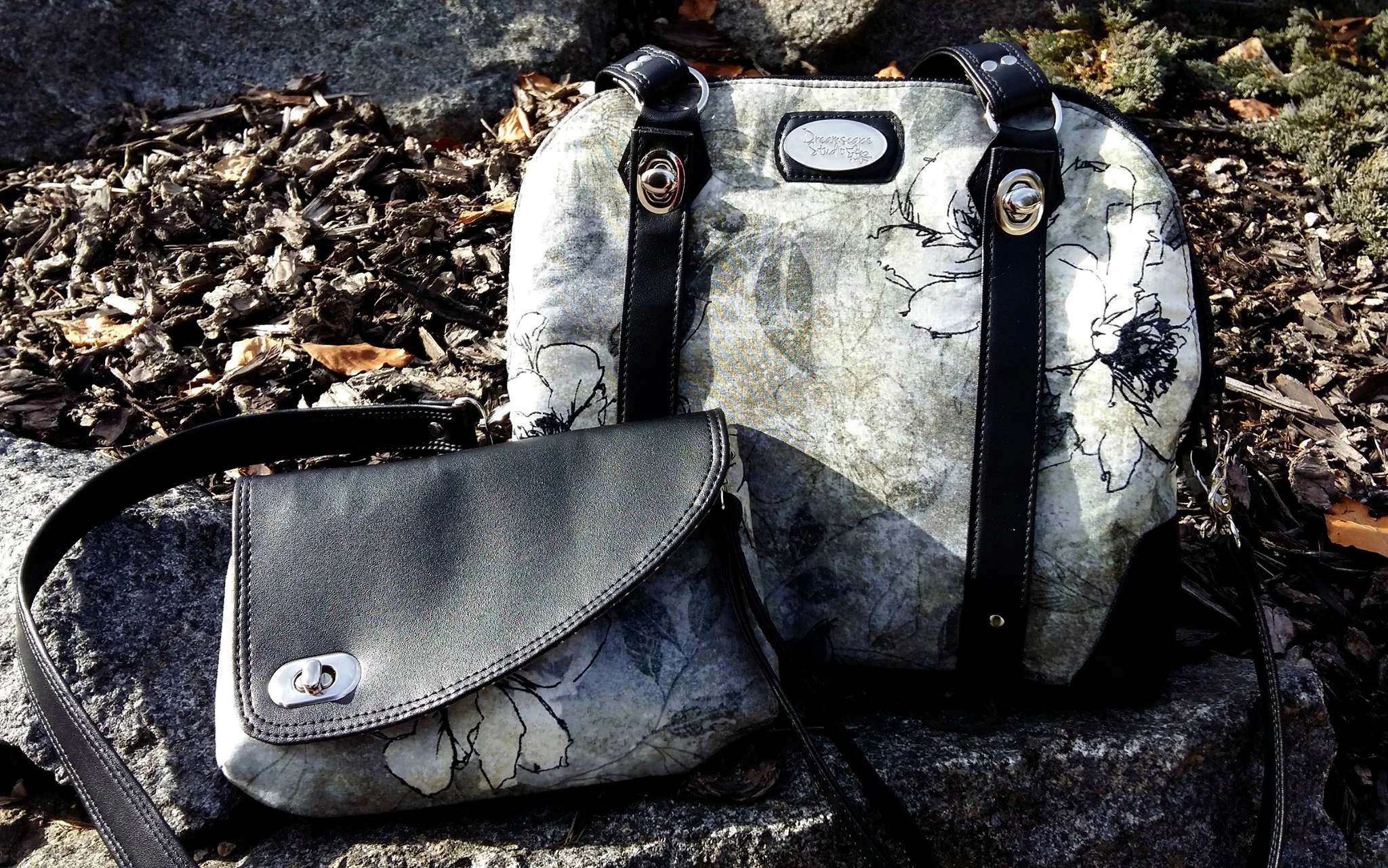 Koala handbag with detachable Clutch