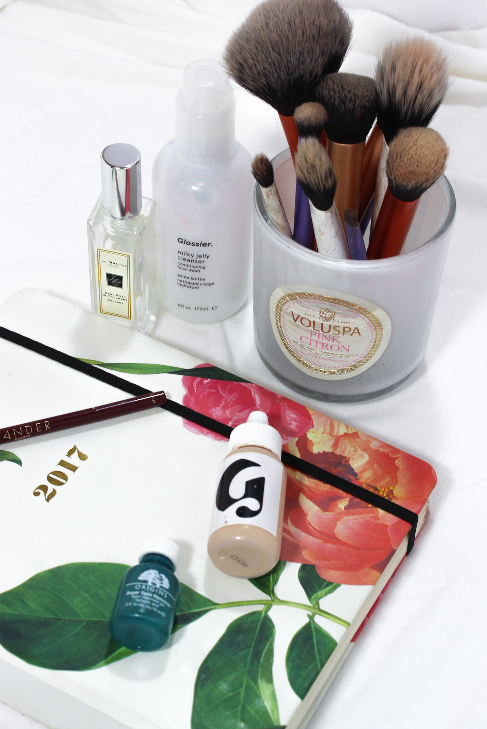 Pale Girl Beauty Struggles And Ways To Fix Them