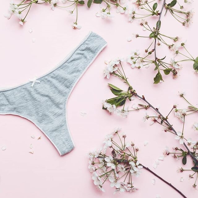 Hormones LITERALLY control our life 😵
I think it&rsquo;s safe to say that we all know that our menstrual cycle can wreak havoc on our mood and sky-rocket cravings at times, but what you may not know is that your menstrual cycle is highly influential