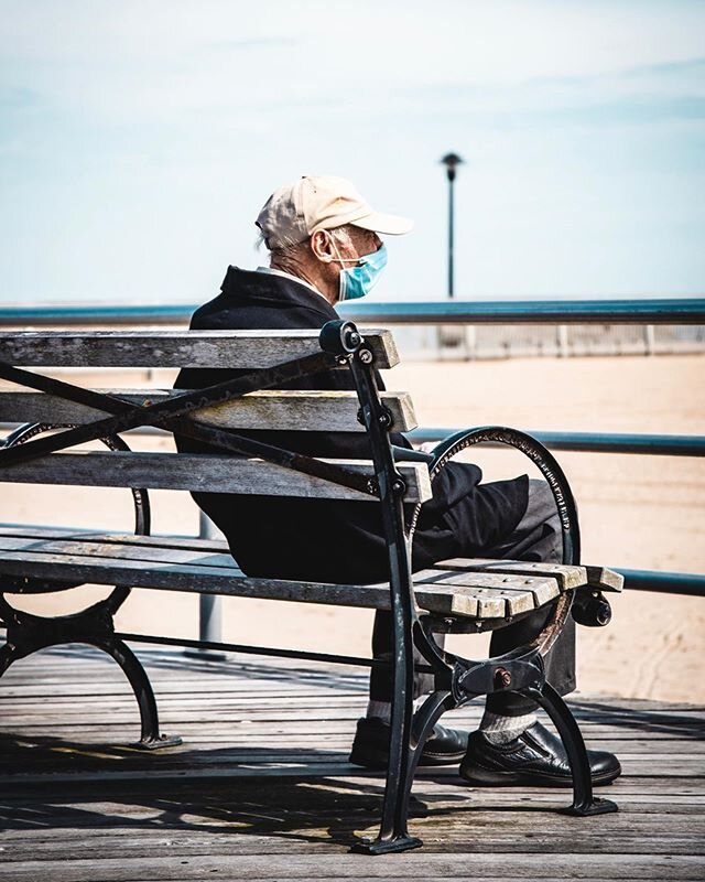 &bull;pause the memories