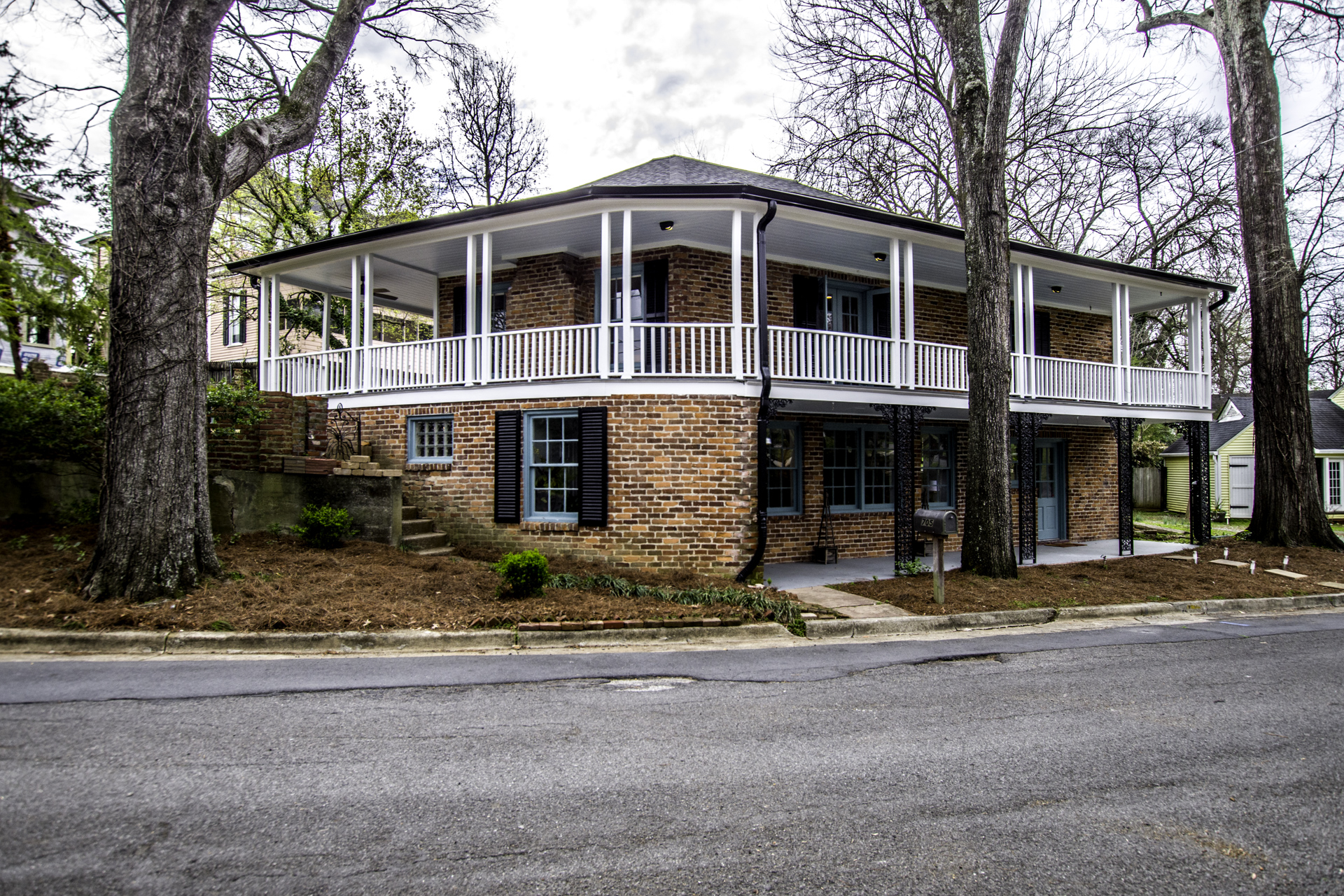 705 River Ave-2.jpg