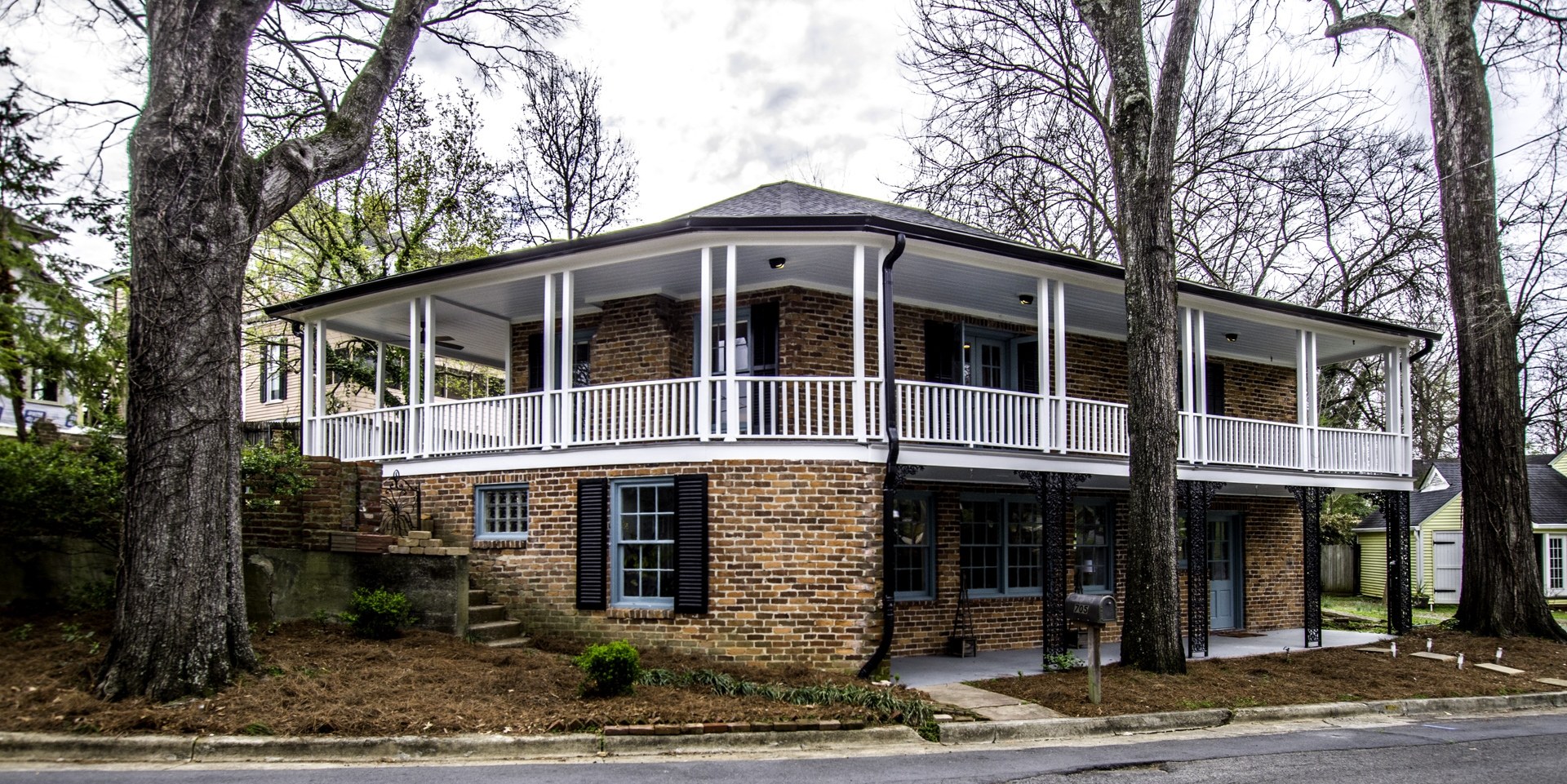 The Iconic Carriage House