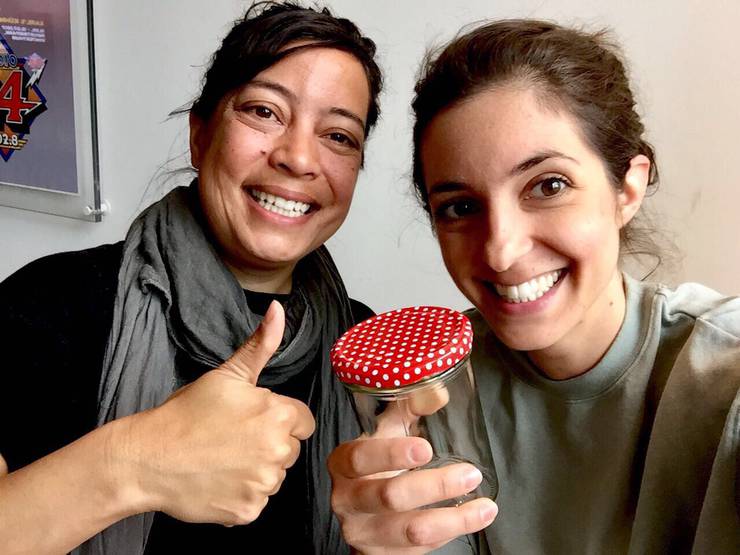 © Radio 24 - Céline Werdelis und Tara Welschinger, Inhaberin des «FOIFI» – ZeroWaste Ladencafé