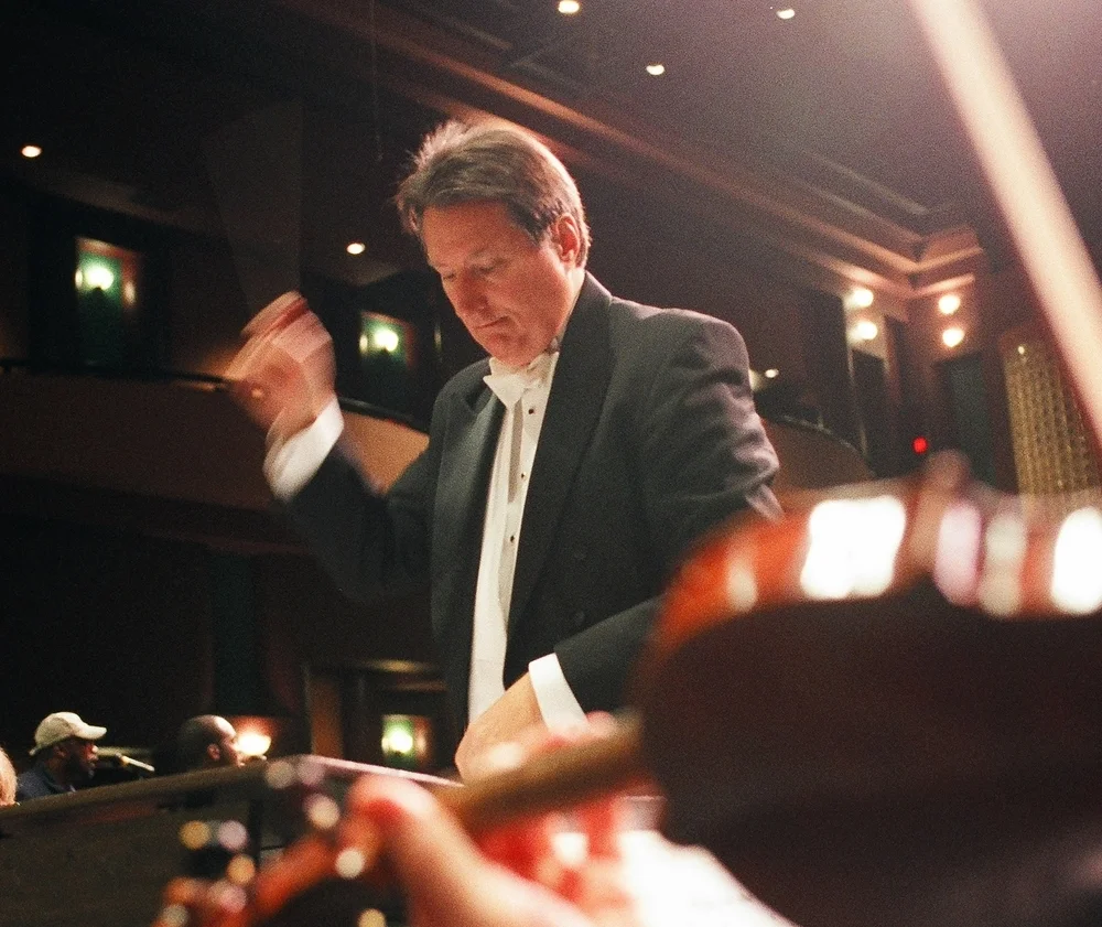 Robert Conducting.jpg