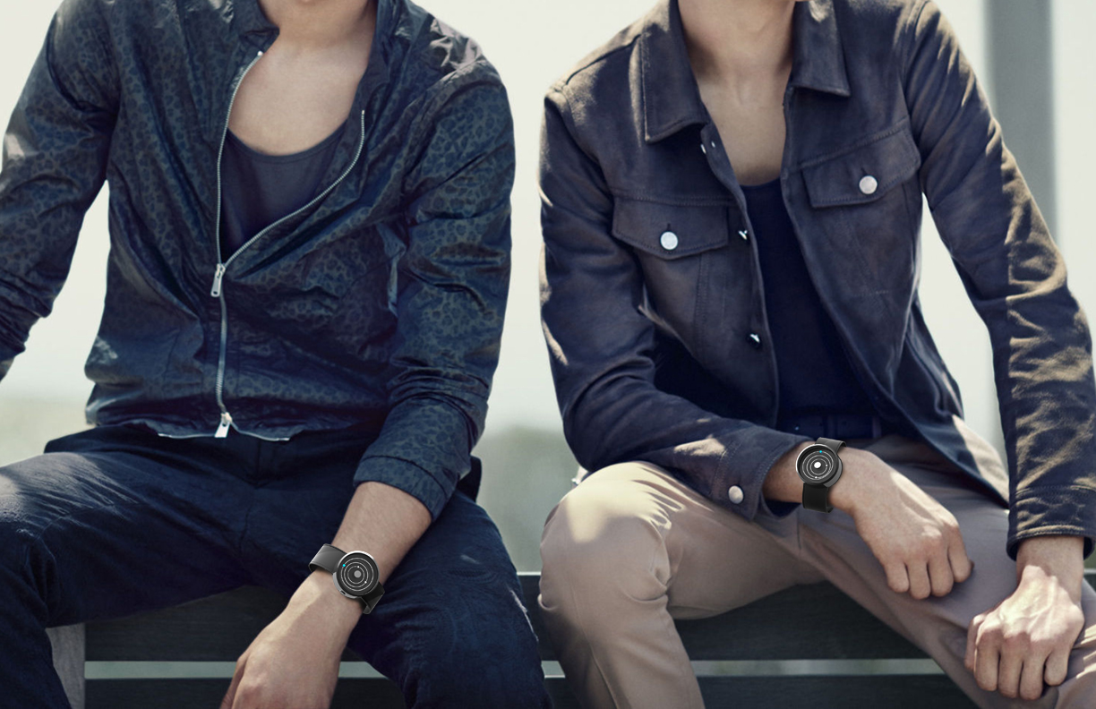TILT Watch 05.jpg