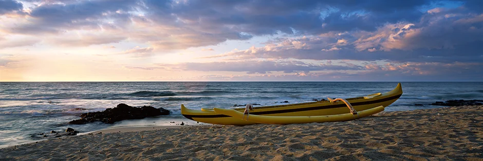 Outrigger on Haulali beach : Big Island 