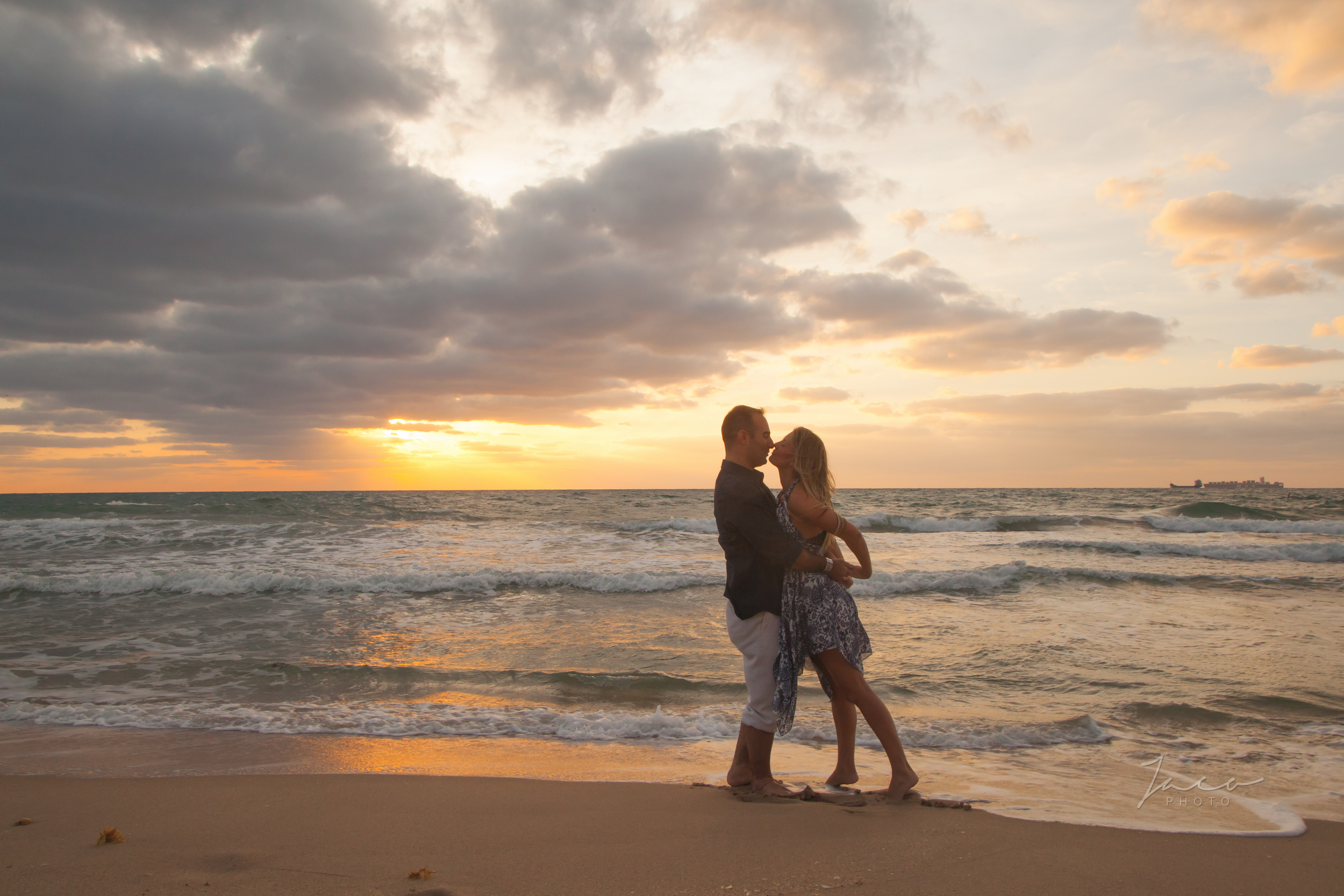 hilery and aj 0037.jpg