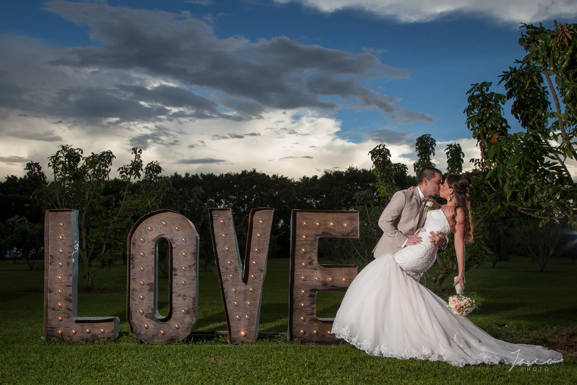 012 Isabella and Antonio.jpg