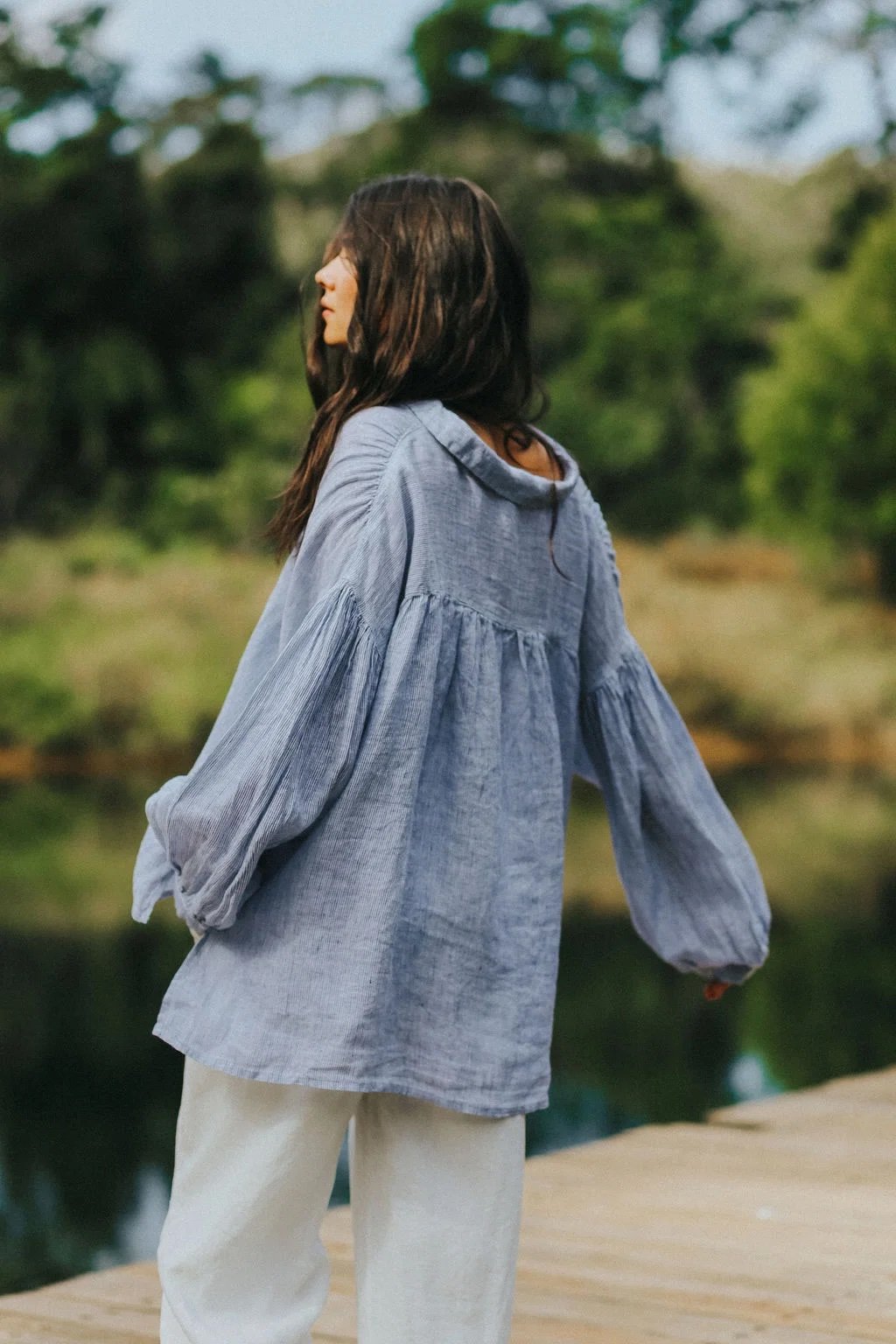 montaigne-mila-fine-blue-stripe-linen-top-2-manon-bis.jpg .jpg