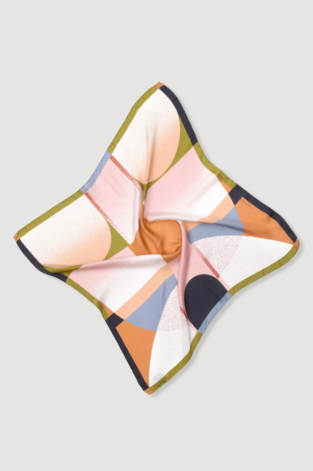 Mapoesie-carre-moonlight-blush-scarf-1-manon-bis.jpg