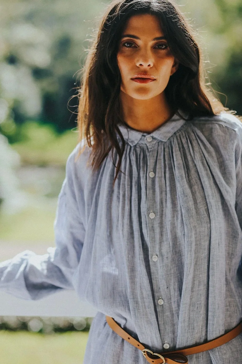 montaigne-valentina-fine-stripe-linen-dress-in-blue-4-manon-bis.jpg