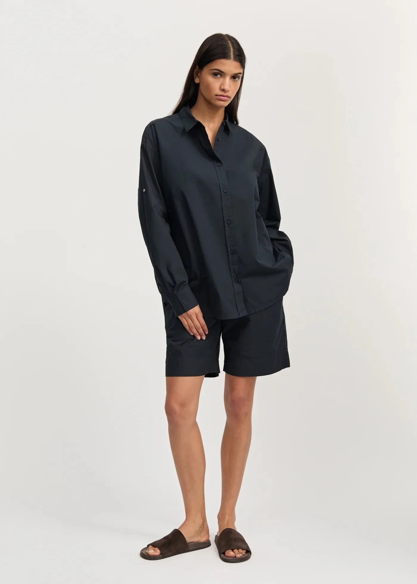 Aiayu-Shirt_Black-Navy_1-Manon-Bis.jpg .jpg