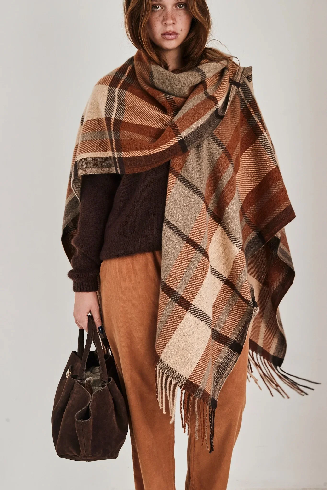 Mamapapa-poncho-checkers-manon-bis.jpg
