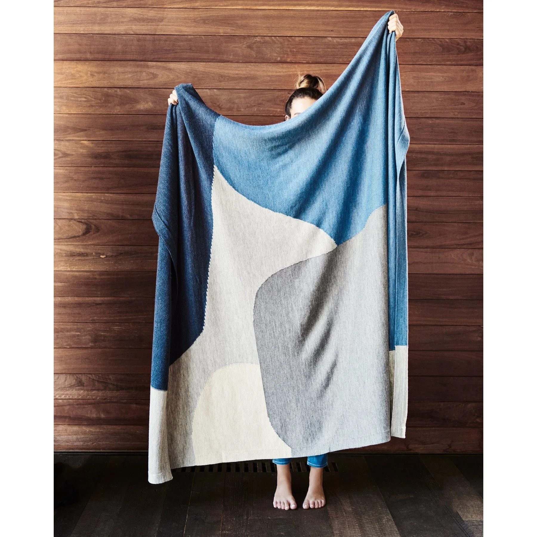 St Albans Ed Throw Rug Wool Manon Bis Melbourne Throw Rug Wool Manon Bis Melbourne