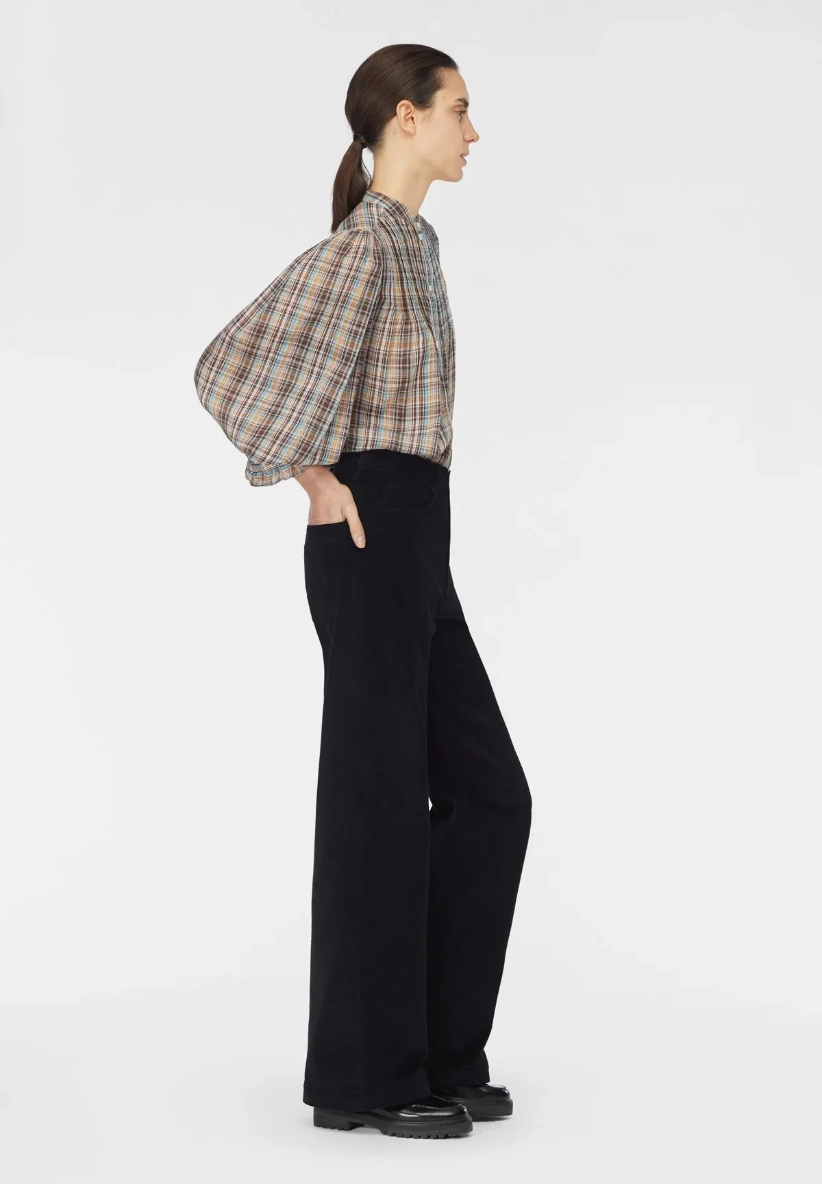 masscob-bylot-black2.jpg .jpg