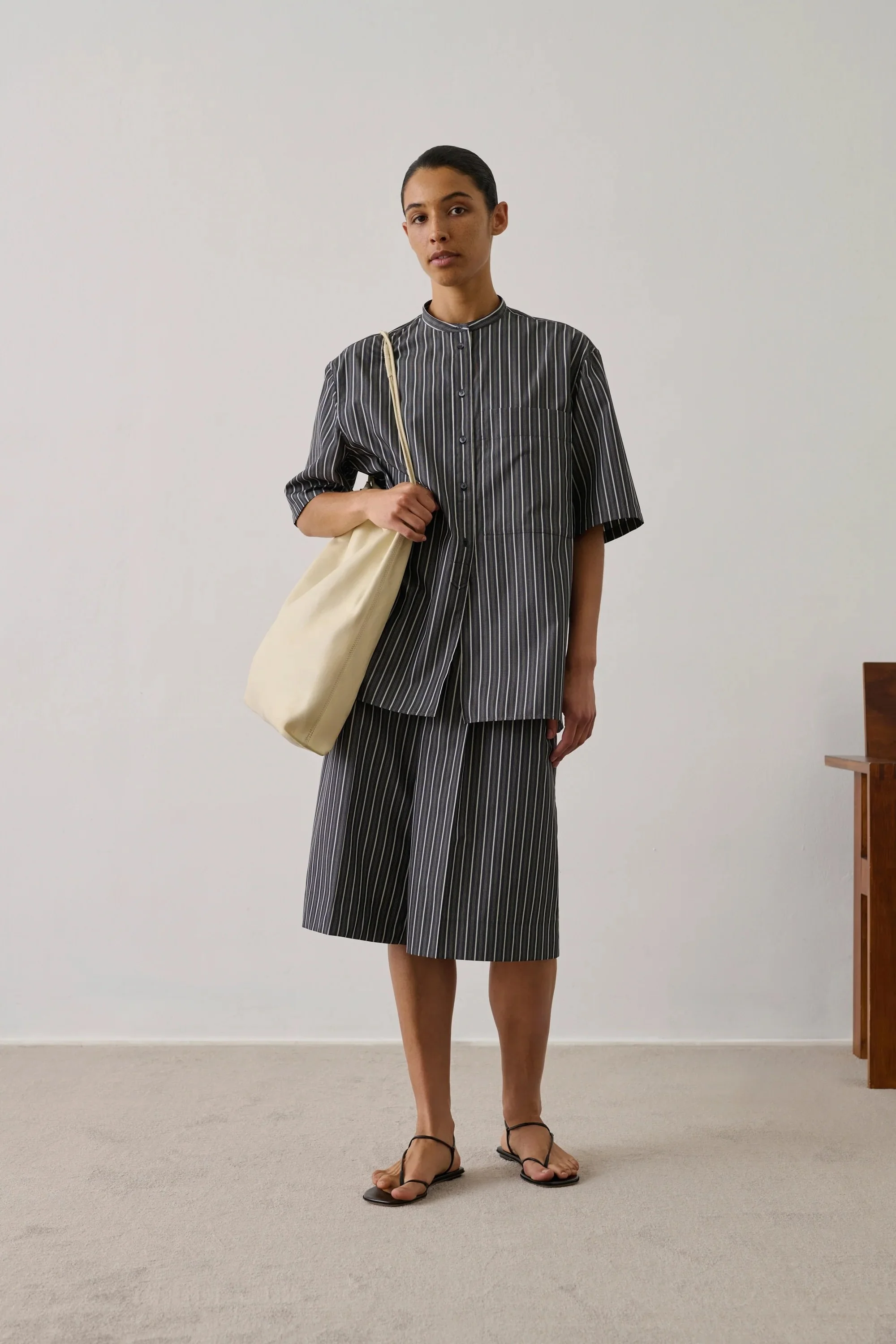 Soeur-hannah-shirt-black-cardamom-manon-bis.jpg