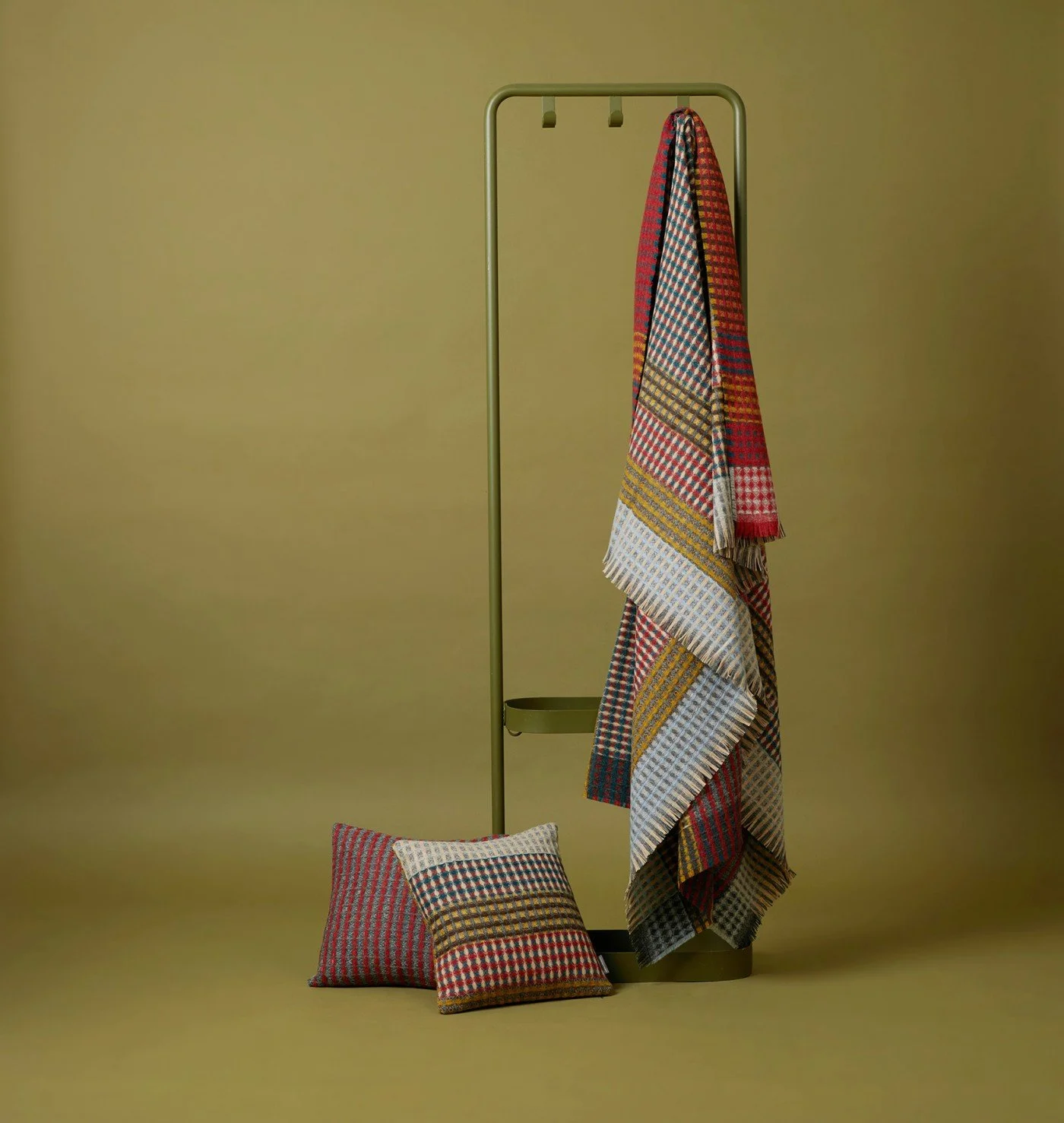 ws-hampstead-throw5.jpg