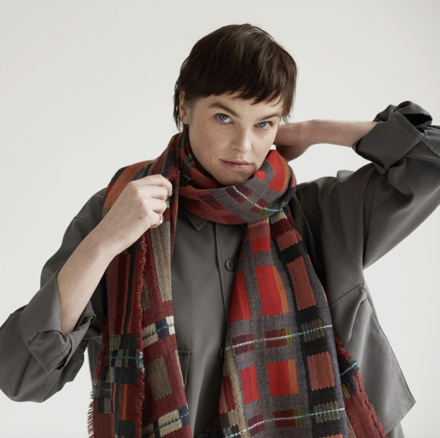 MANON BIS WALLACE SEWELL SEDGE SCARF.png