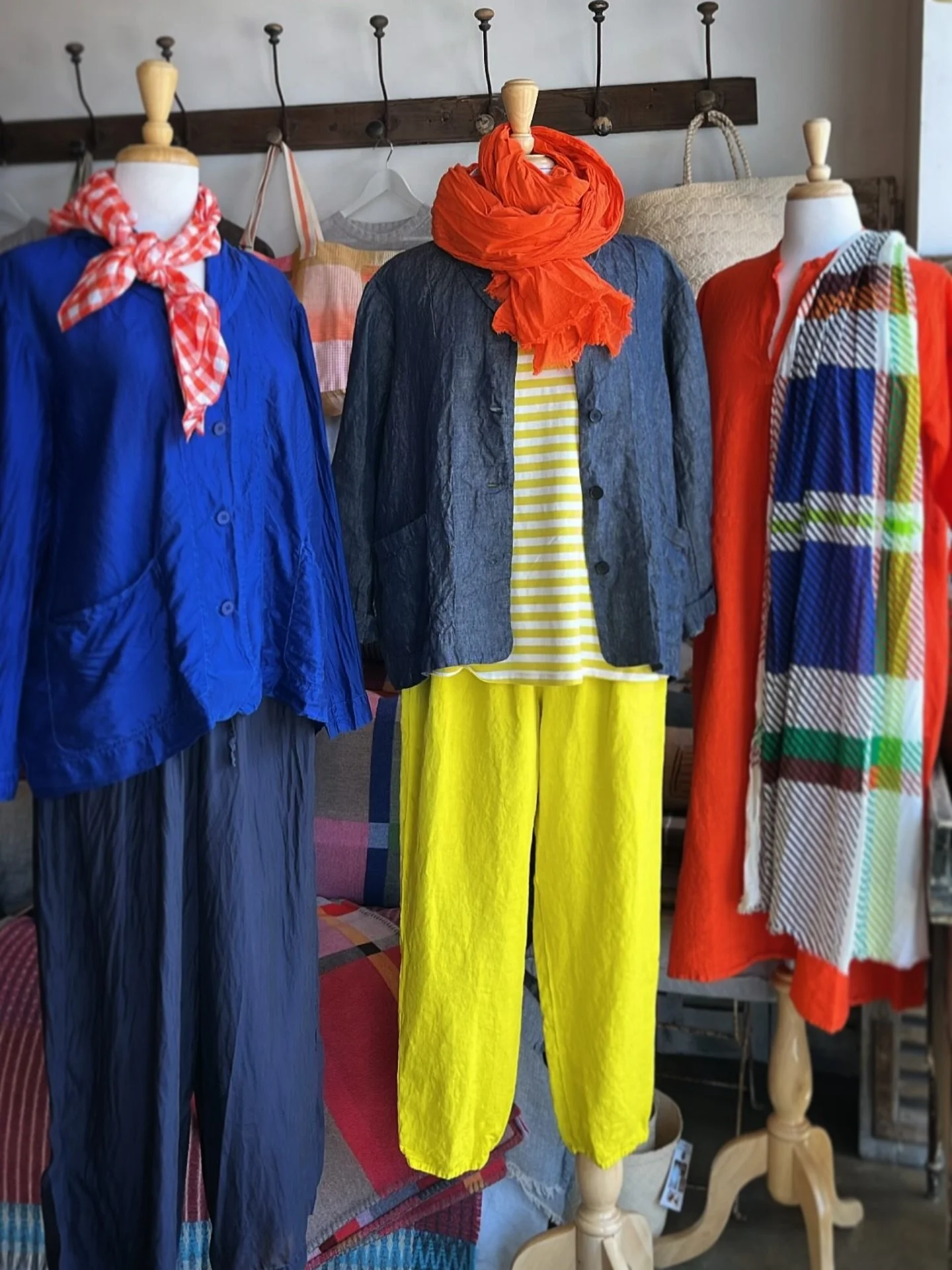 💙💛&hearts;️

#summerstyle #manuelleguibal #madeinfrance #natural #timeless #europeandesign #manonbisboutique