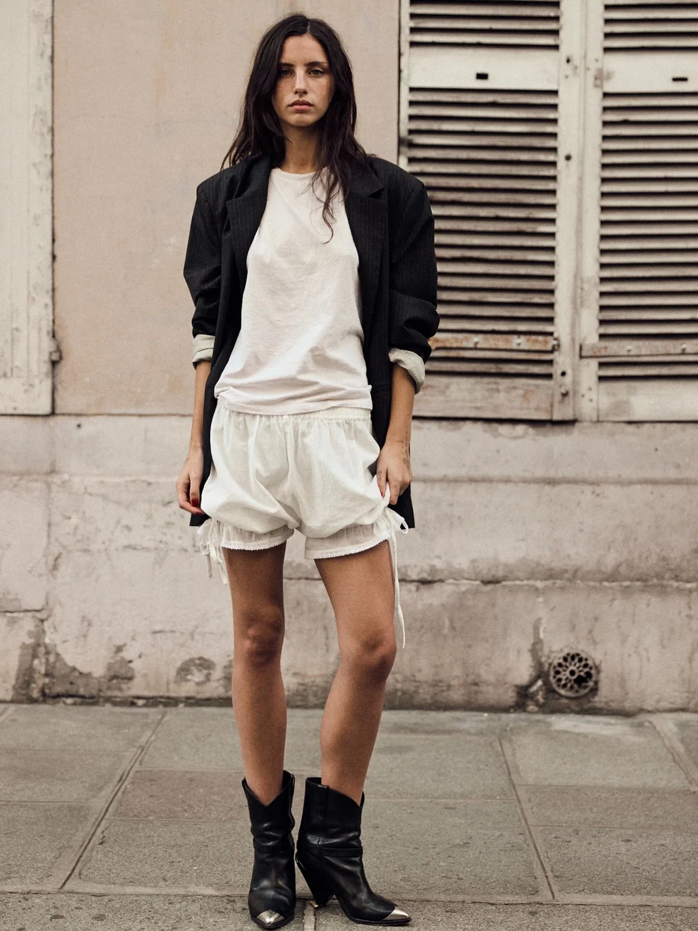 🖤🩶🤍

#newmamapapa #summerstyle #natural #timeless #manonbisboutique