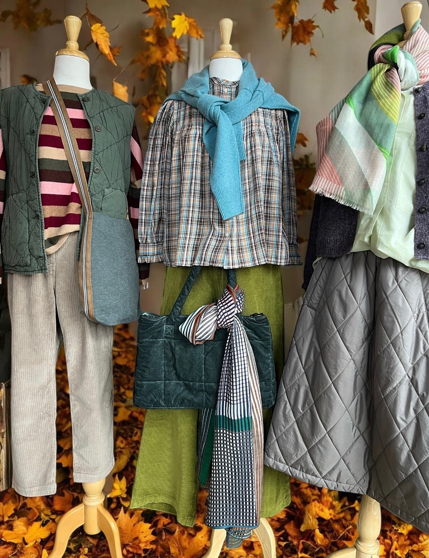 We&rsquo;re loving all the new soft Autumn shades and layers - so many fab new pieces from France, Spain &amp; Denmark have arrived already!

#hartford #projecta117 #masscob #maisonhotel #mapoesie #autumnstyle #natural #timelessstyle #manonbisboutiqu