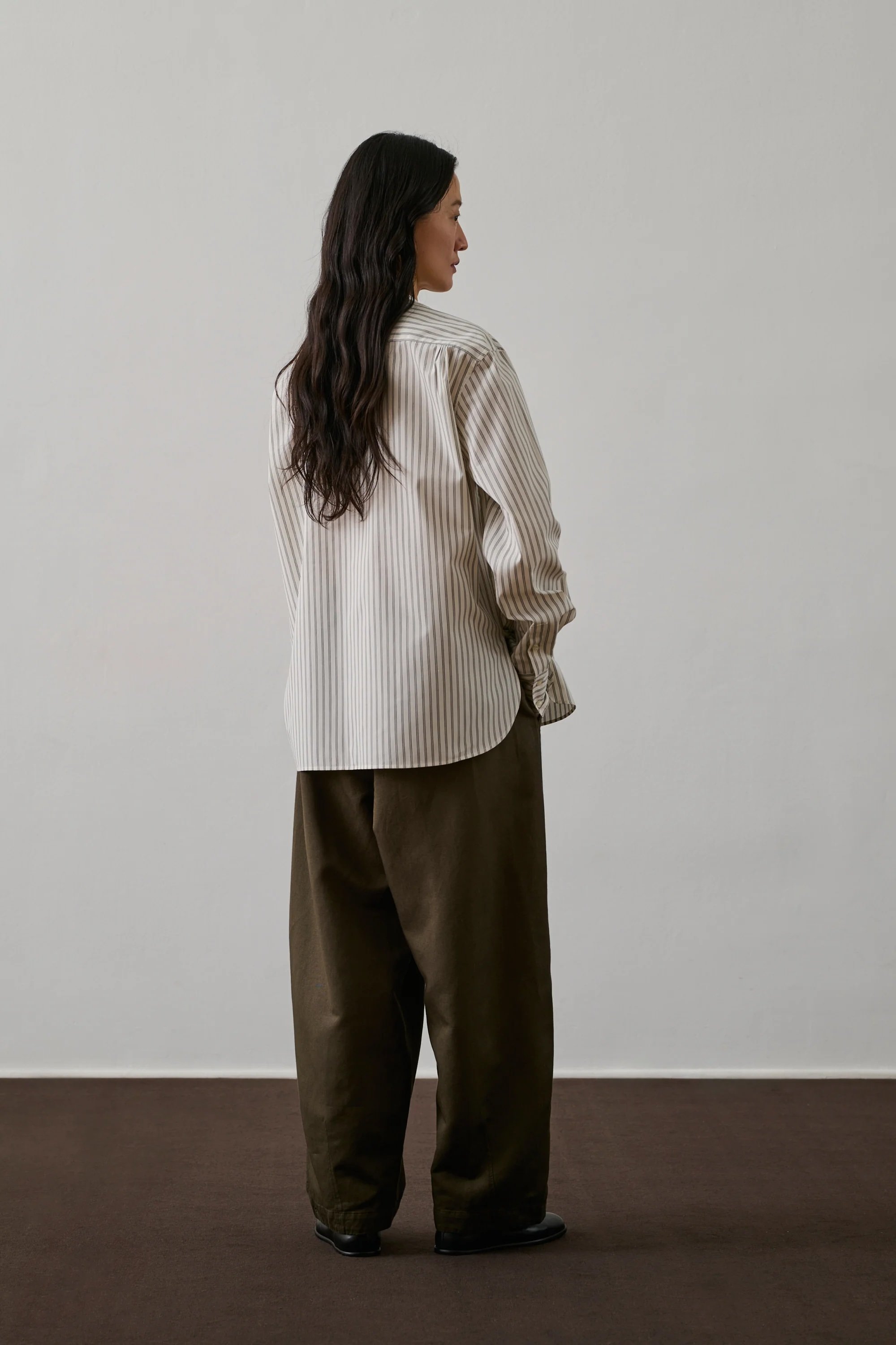 Soeur-Bermudes-Shirt-off-white-black-56-manon-bis.jpg