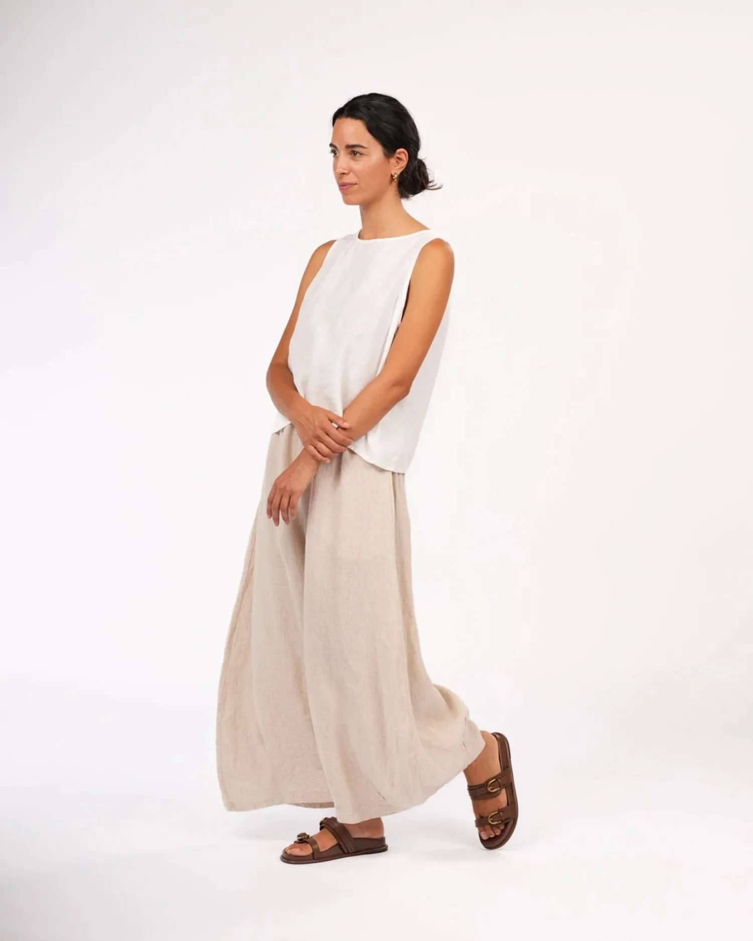 Montaigne-Eadie-pants-manon-bis.jpg .jpg