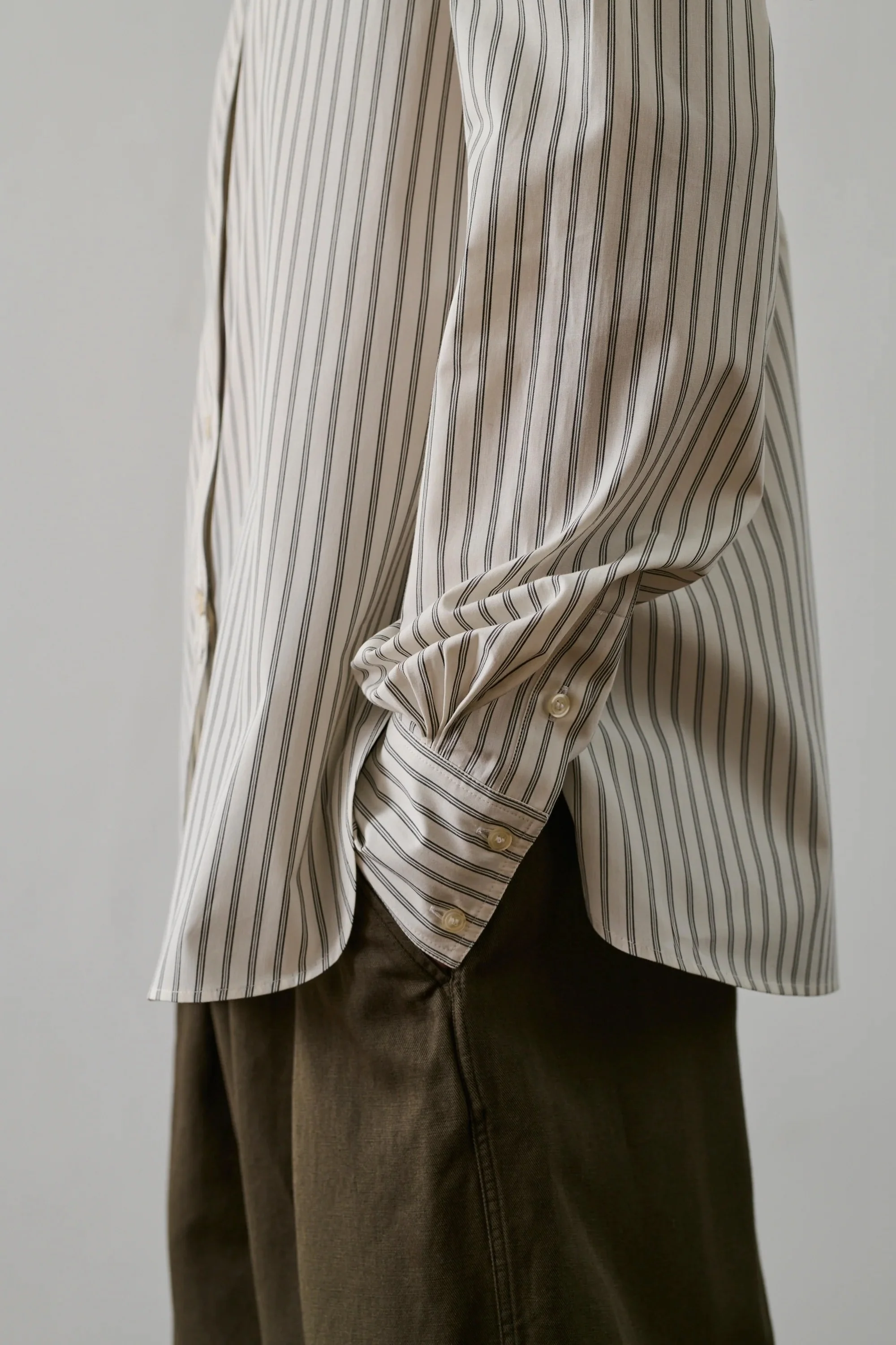 Soeur-Bermudes-Shirt-off-white-black-7-manon-bis.jpg
