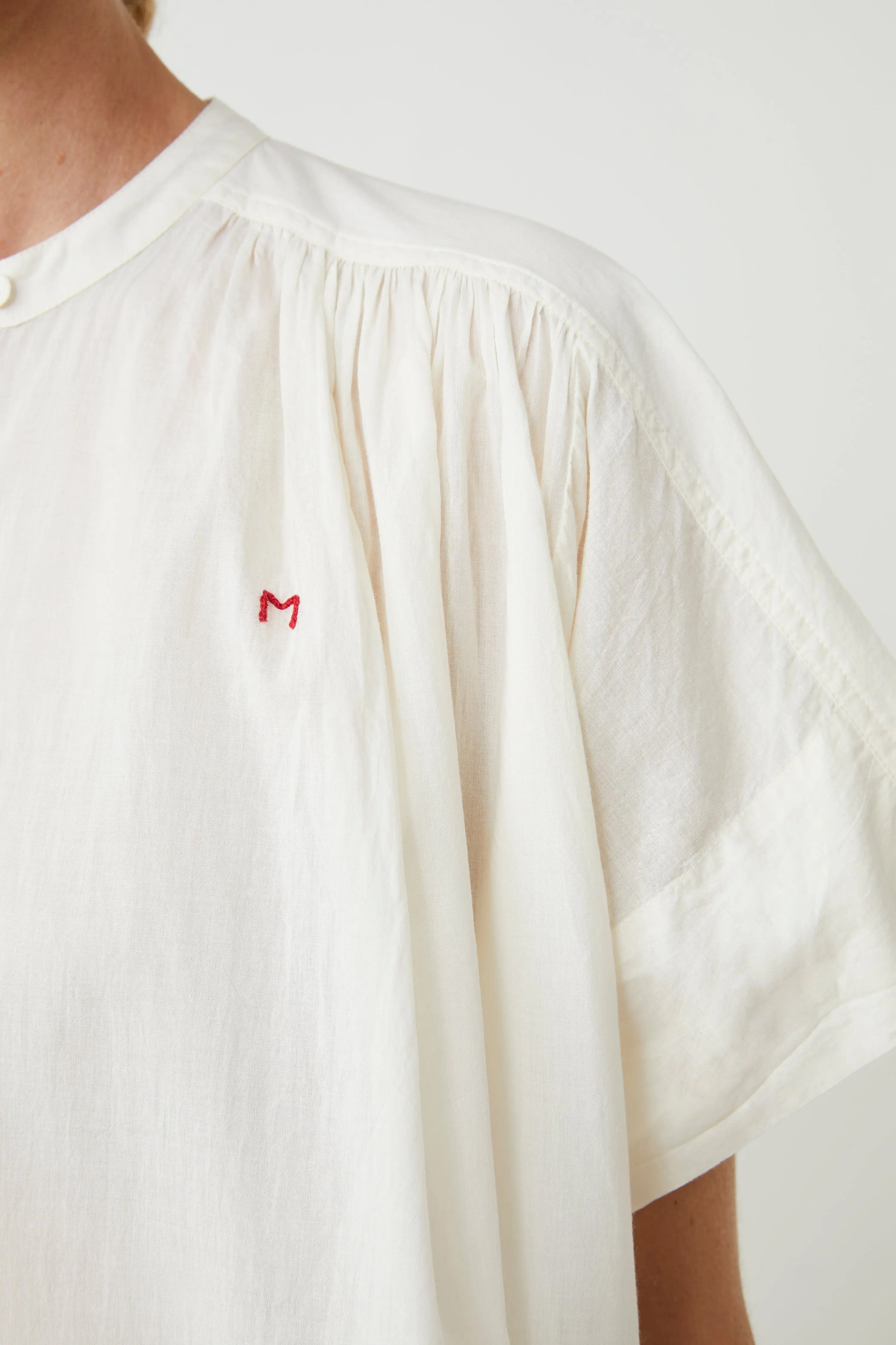 moismont-max-shirt-775-letter-14567-manon-bis.jpg
