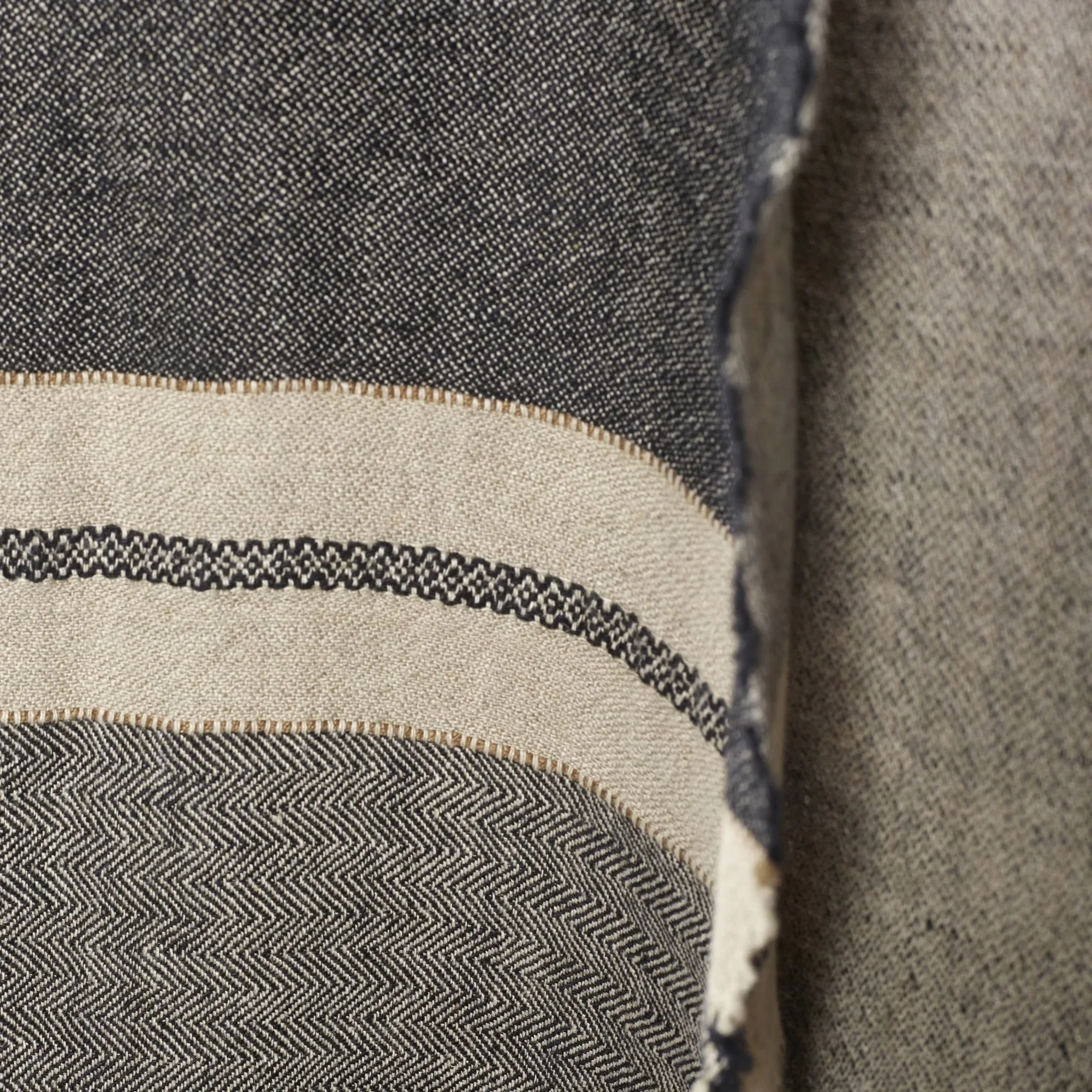 libeco-belgian_towel_tack_stripe-fouta.jpg .jpg