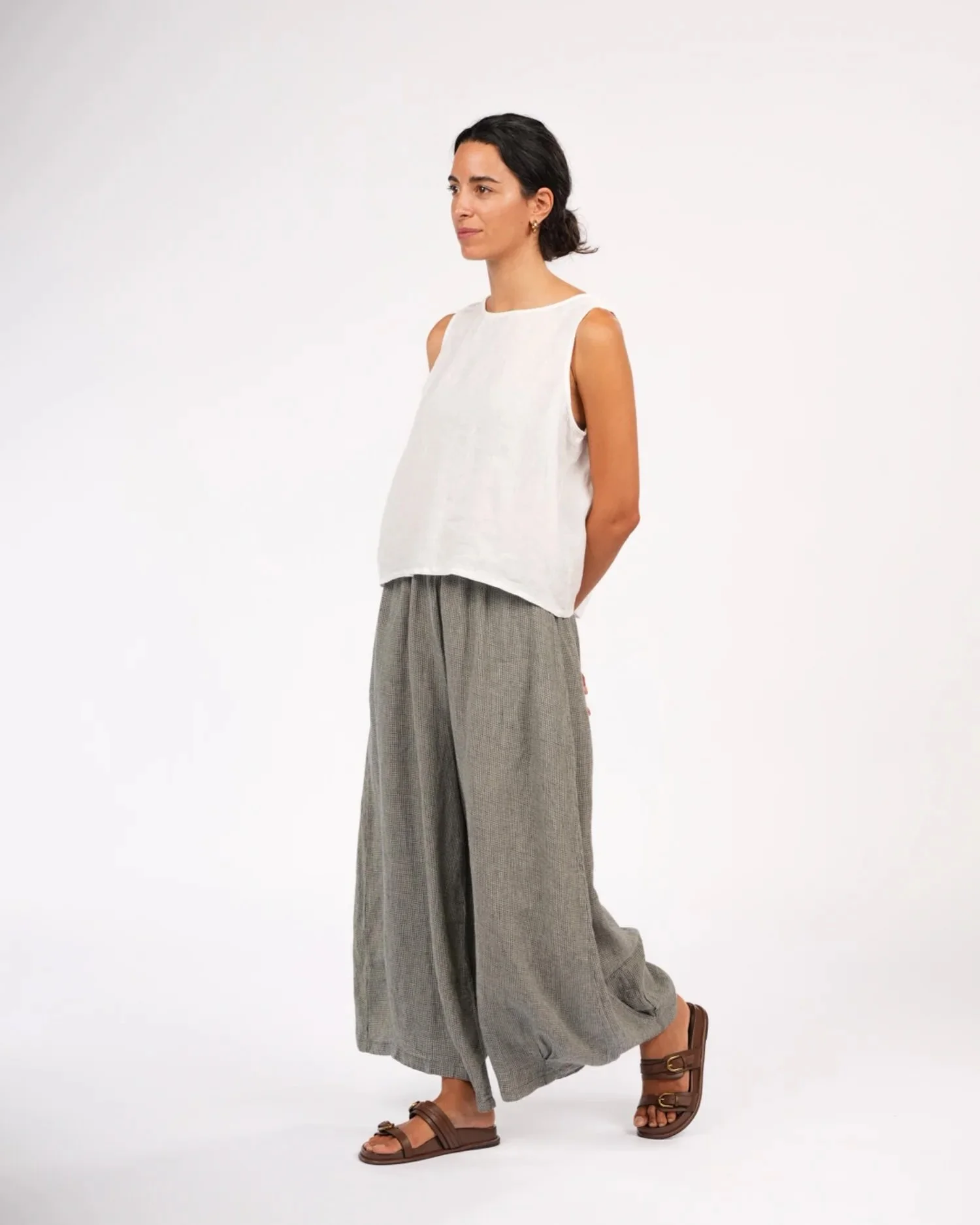 Montaigne-Eadie-pants-7-manon-bis.jpg