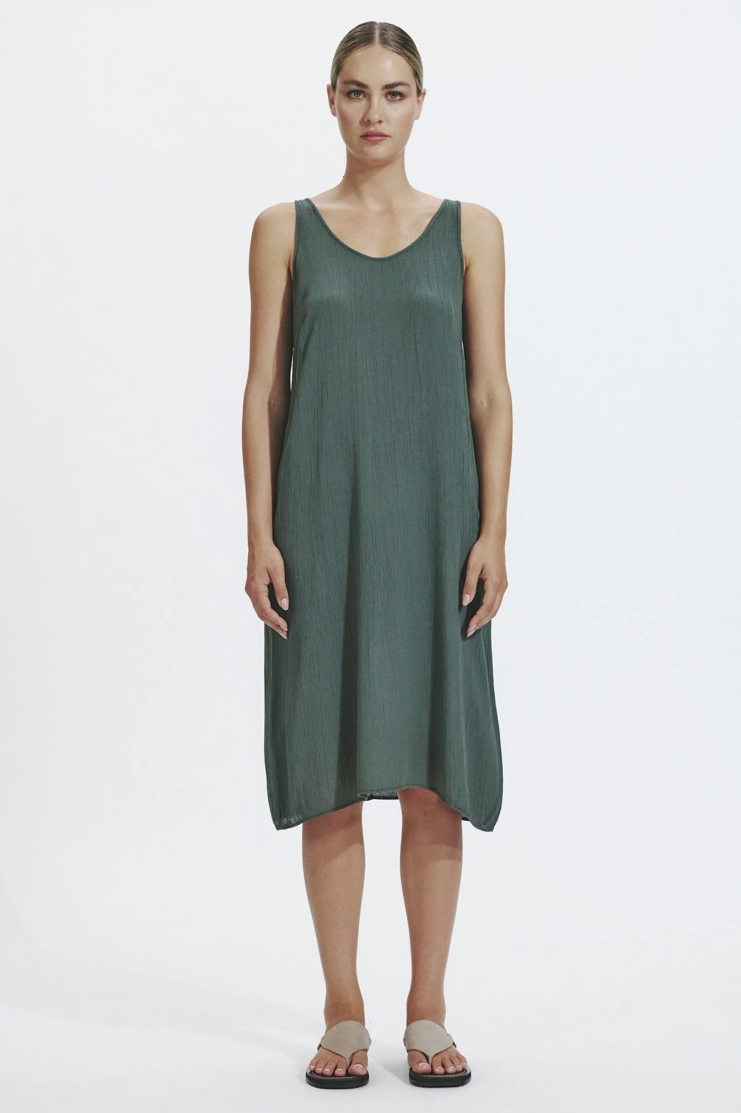 Transit-Layering-Midi-Slip-Dress-Green-manon-bis-1-CFDTRZL210-04_01_B.jpg