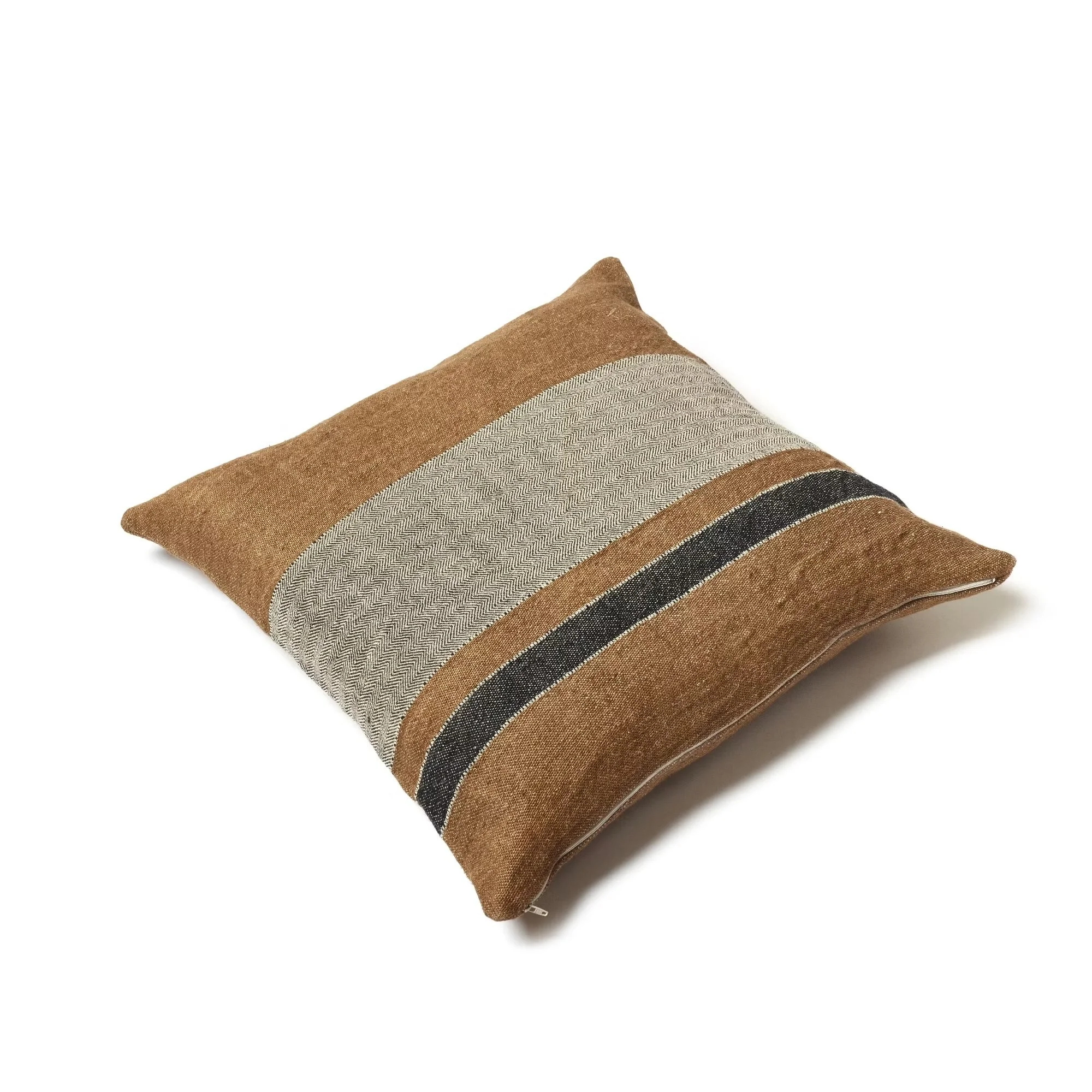 Libeco-linen-the_belgian-cushion-nairobi-4-manon-bis.jpg .jpg
