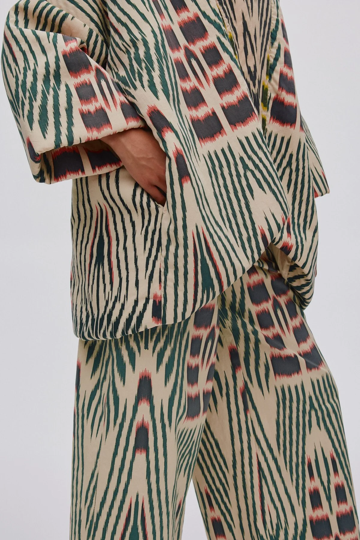 rabens-saloner-abba-kimono-8-ikat-manon-bis.jpg