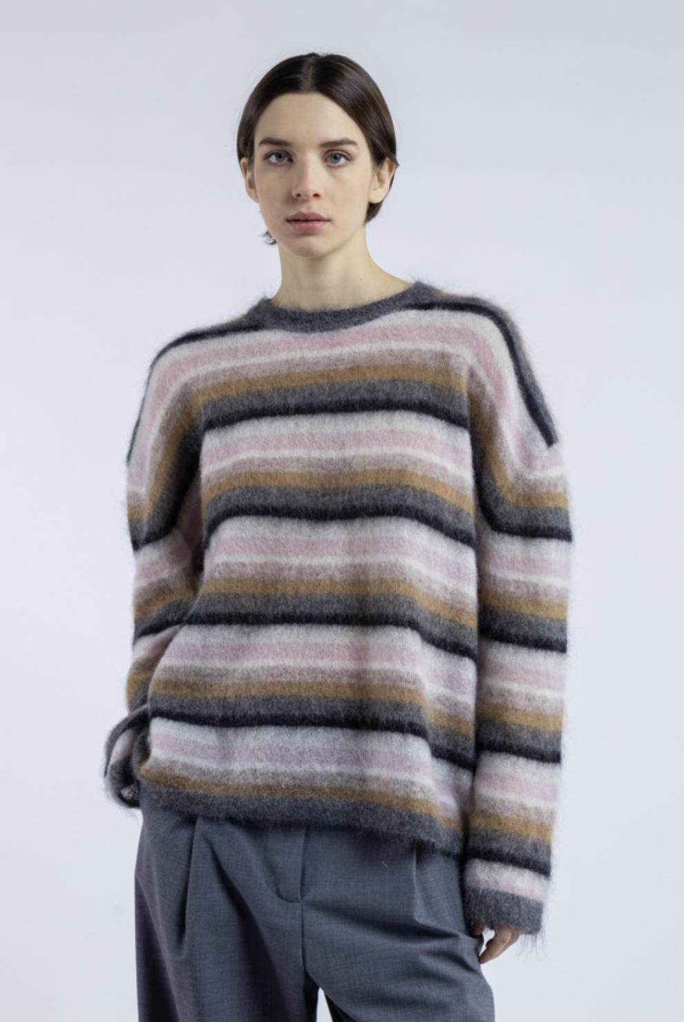 Phisique-du-role-25W251-striped-roundneck-mohair1-manon-bis.jpg.png