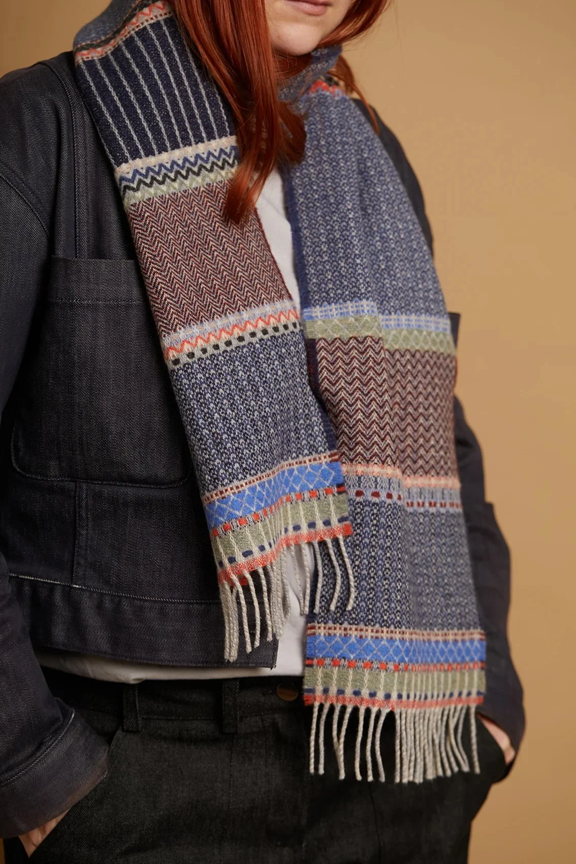 Wallace-Sewell-Cassia-Scarf-Fossil-manon-bis.jpg