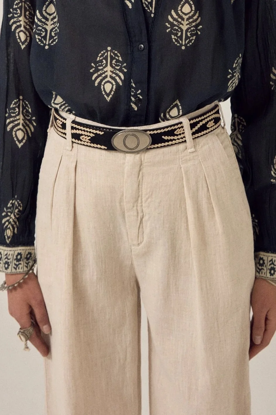Maison-Hotel-Malambo-belt-onyx-4-manon-bis.jpg