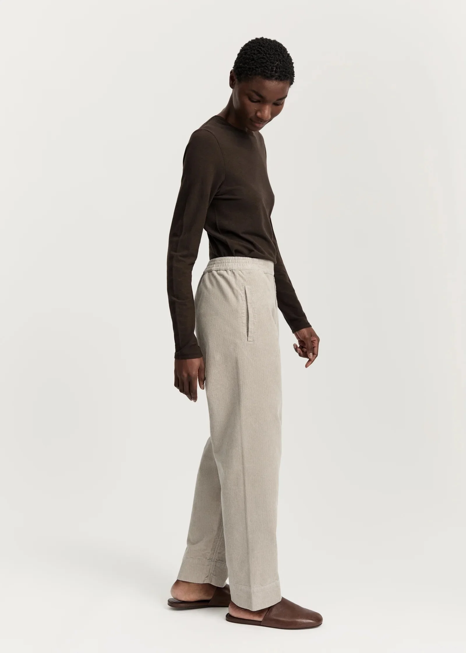 Aiayu-CocoPantCorduroy_SilverGrey-5_Manon-Bis-.jpg .jpg