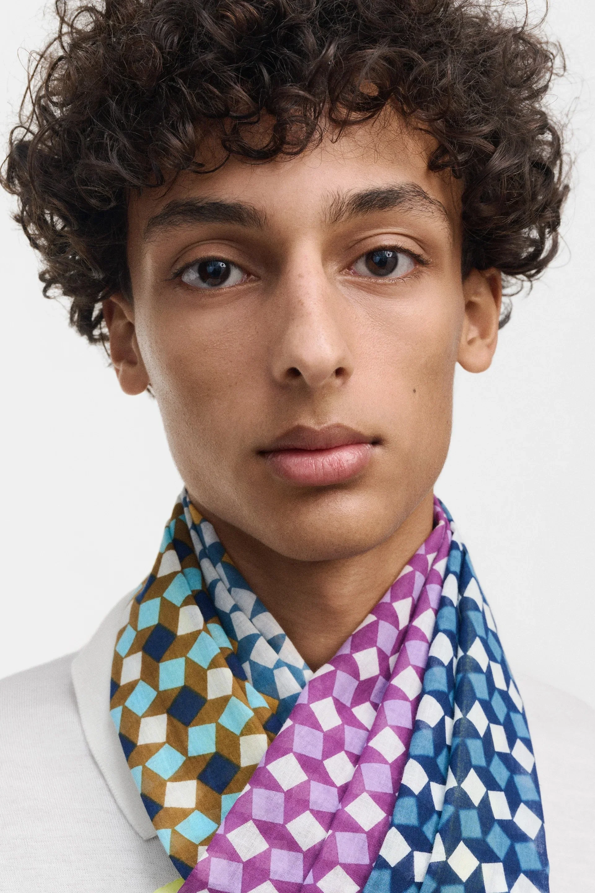 Epice-4-square-scarf-Lime-PS2634_A_3-manon-bis.jpg