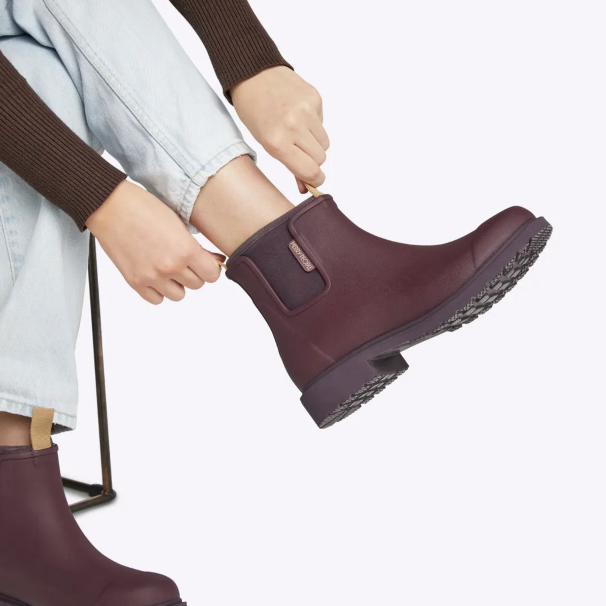 Merry People Bobbi Gumboots Dark Cherry — Manon bis .png