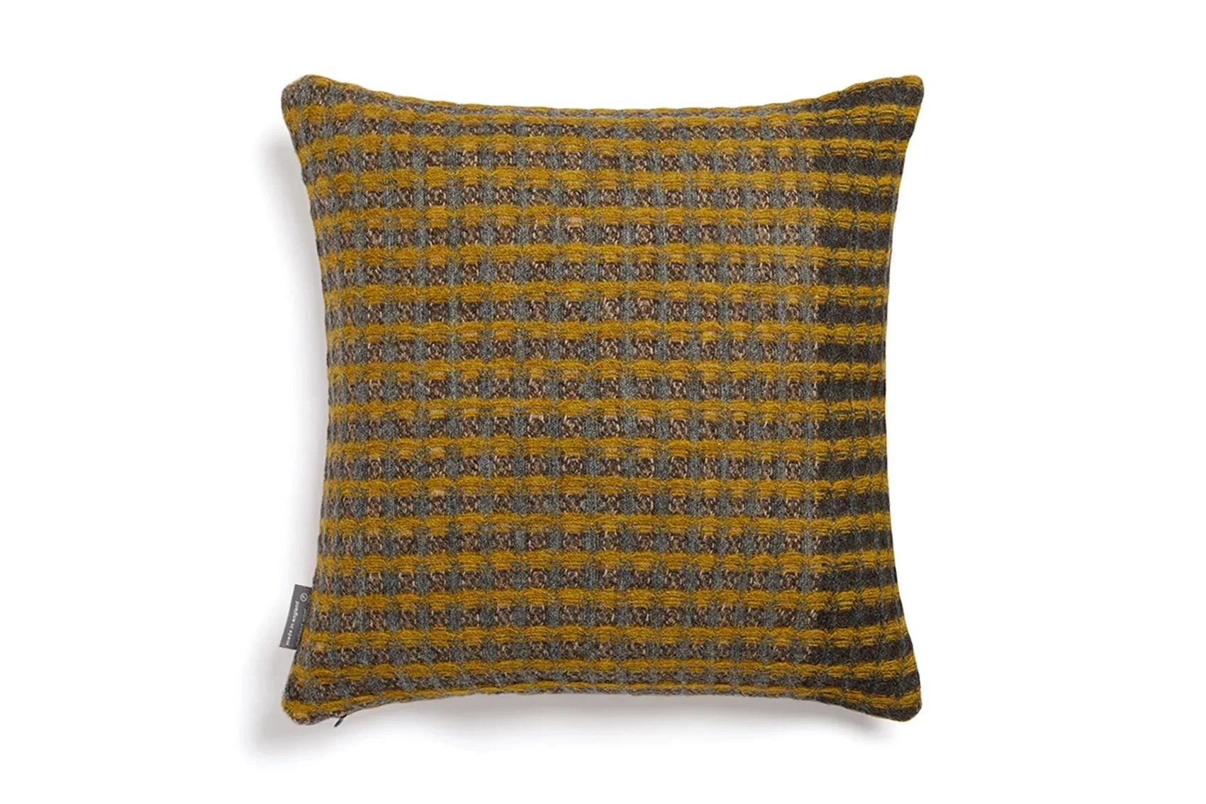 Wallace-Sewell-hampstead-waffle-cushion-1-manon-bis.jpg