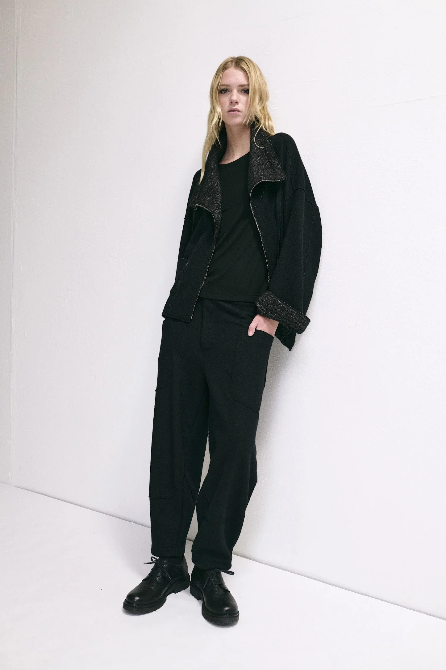 Transit Virgin Wool Pant Black